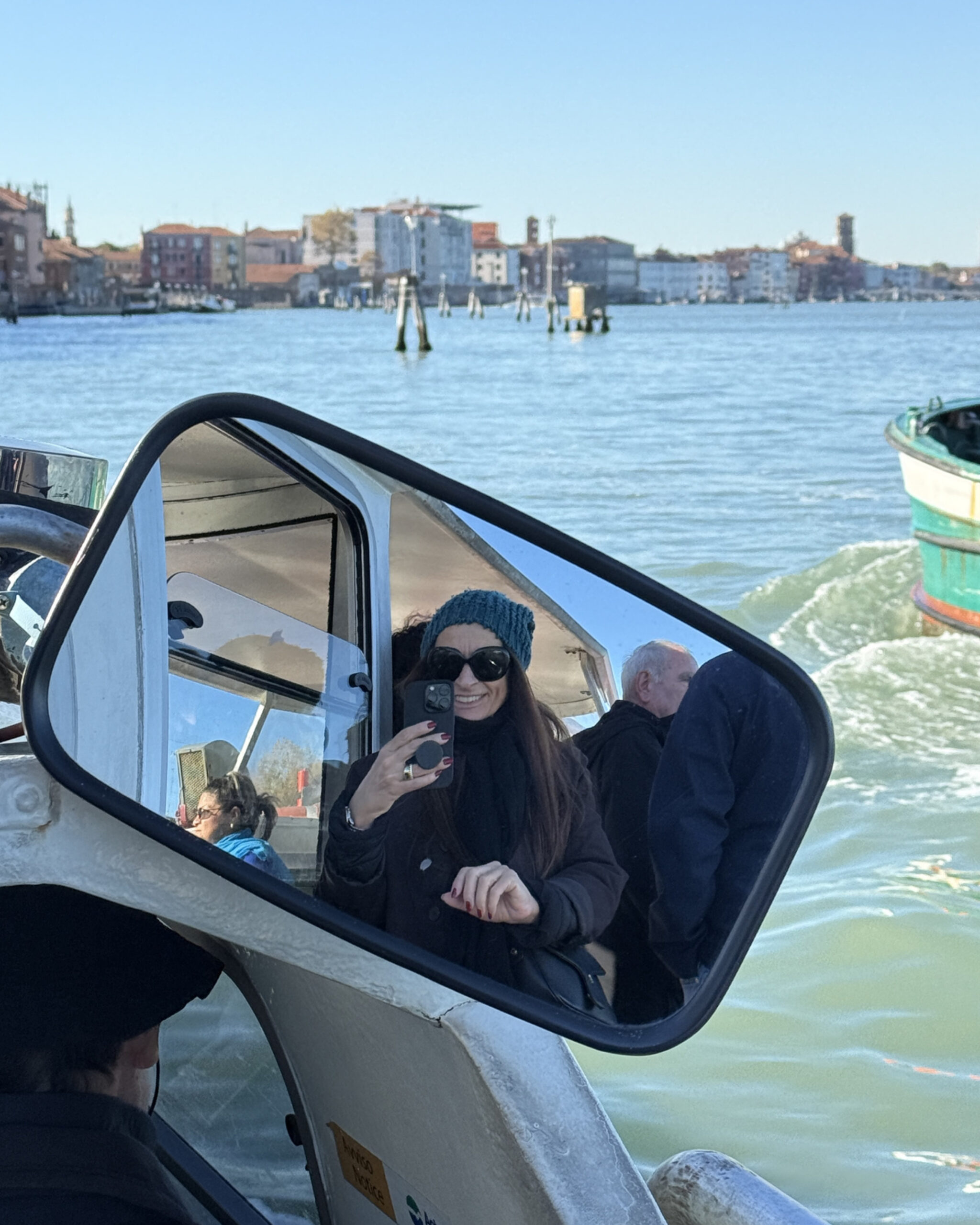 elisabetta musazzi marketing e comunicazione social in barca a Venezia